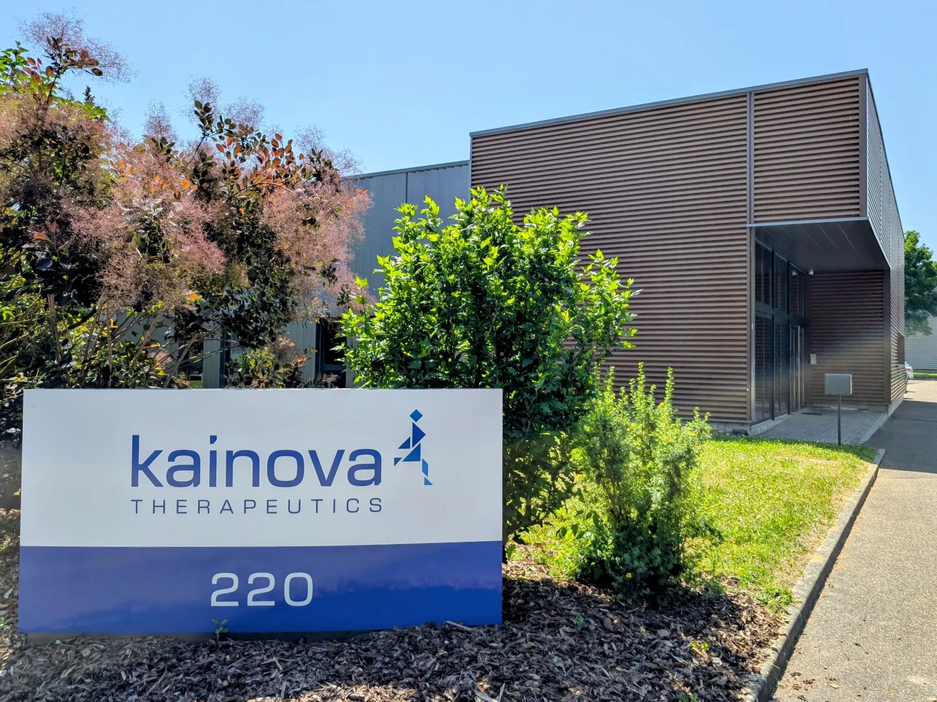 Implantée à Illkirch-Graffenstaden, près de Strasbourg, Kainova Therapeutics poursuit le développement clinique de DT-7012, une immunothérapie expérimentale contre les tumeurs solides avancées.