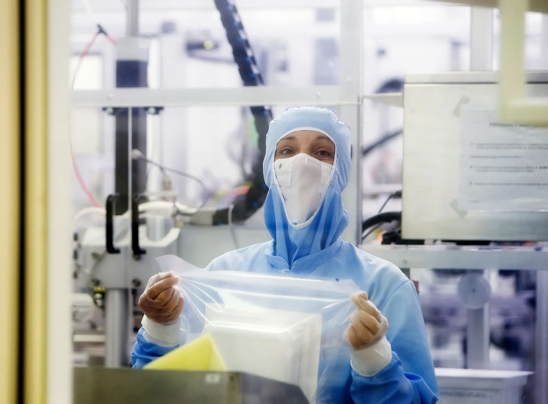 Face au vieillissement de la population, l'usine BD du Pont-de-Claix veut produire davantage de seringues en verre pour l'industrie pharma.